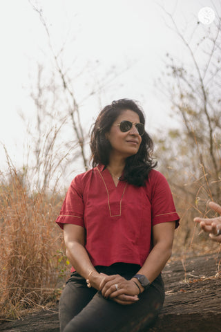 Crop Top Blouse - V Sattai ( Red with Gold )
