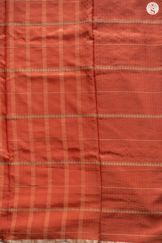 Maheshwari Silk Cotton - Burnt Orange with Dark Tussar Triangle dobby motif