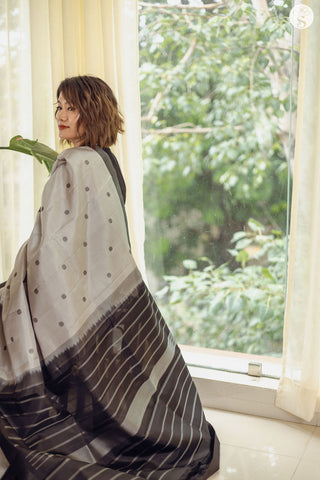 Light Silk - Grey with Black
