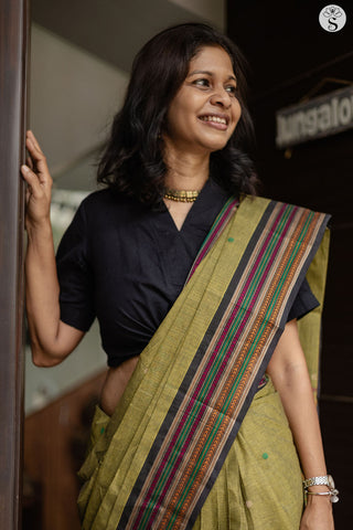 Mushru Varigal - Cotton - Mehendi Green with Black