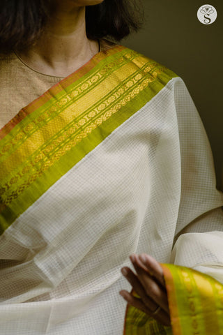 Kuttu Gadwal - Cotton - White with Light Green pattu border