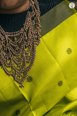 Light Silk - Mehendi Green with Black