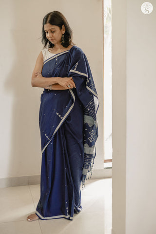 Bengal Cotton - Indigo with White Triangle butta in Jamdani